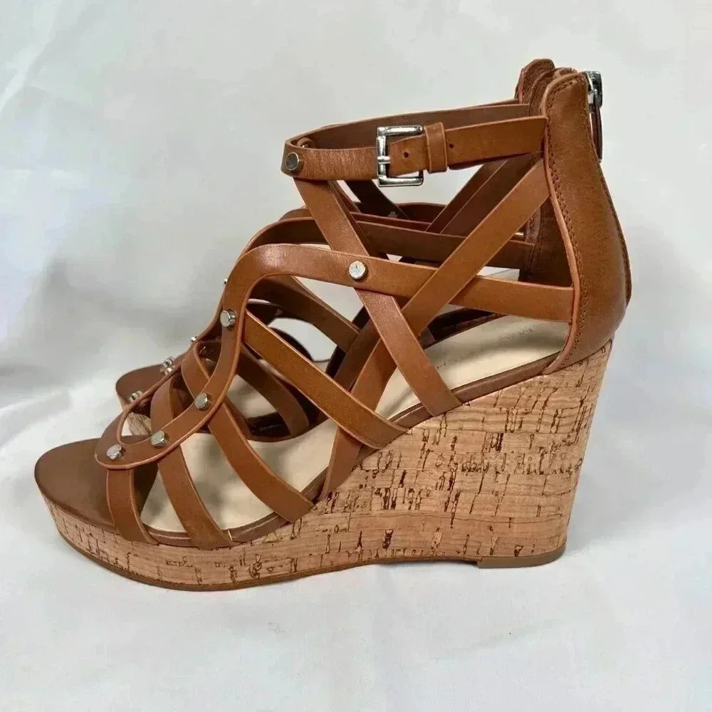 Marc Fisher Farlow Size 9.5 Wedge Platform Sandals Heels Rivets
